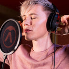 Austrian Audio Hi-X15 (B-Stock), studio headphones, angle